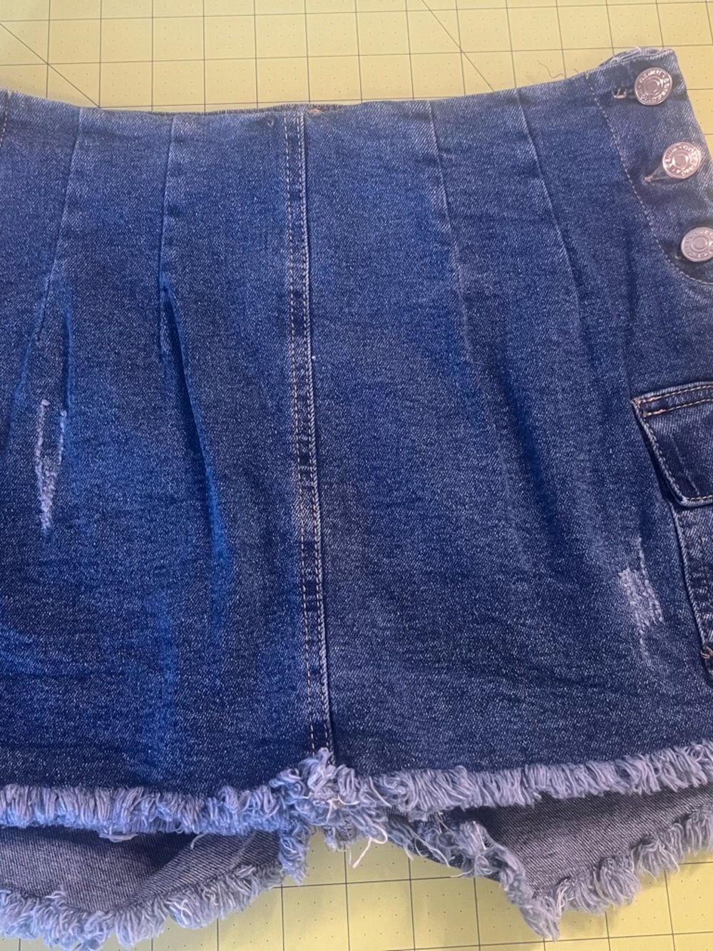NWT Women's Size 10, CHIC GIRL, Denim Skort, *SUPER CUTE w/pockets*